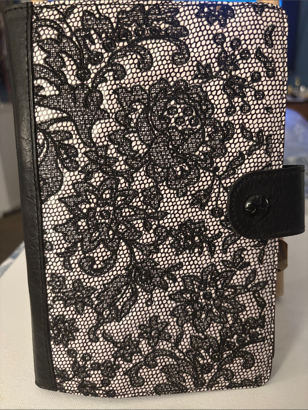 Patricia Nash Chantilly Lace Leather Ring Agenda